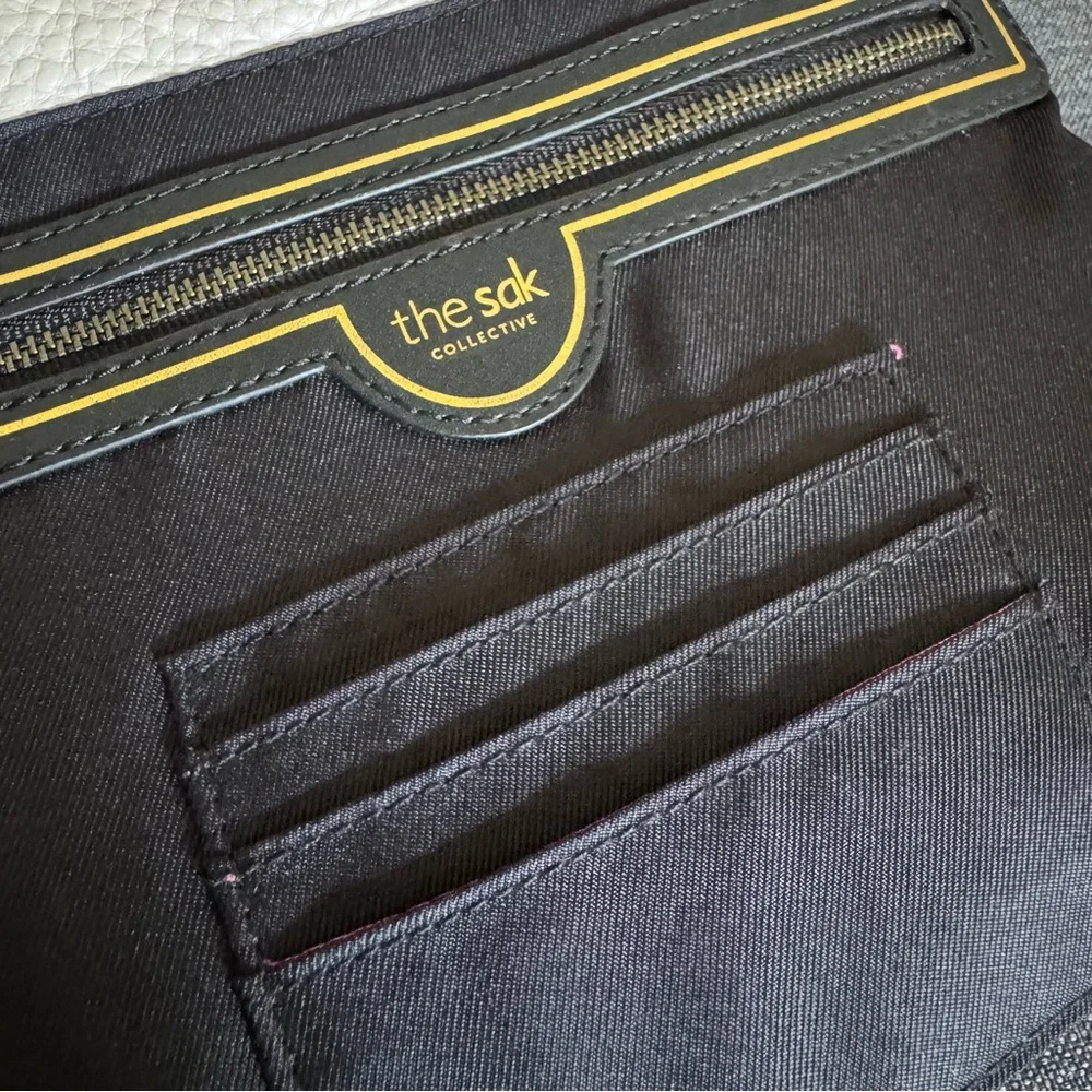 The Sak 100% Leather Cream Shoulder Bag - Picture 5 of 16